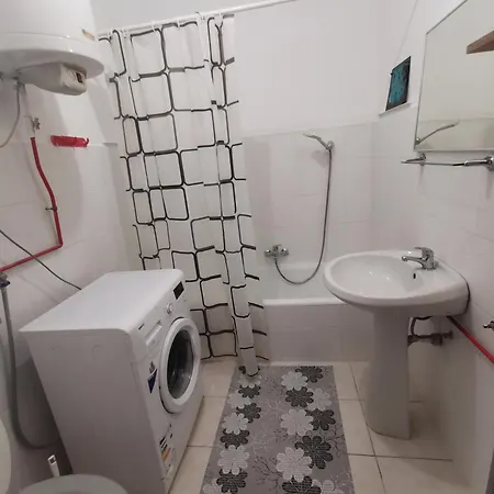 With 3 In The Center