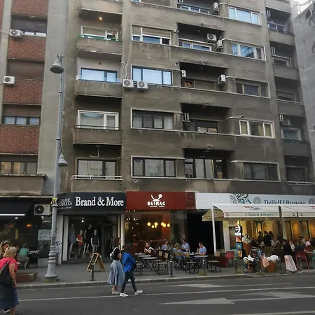 With 3 In The Center Bucharest